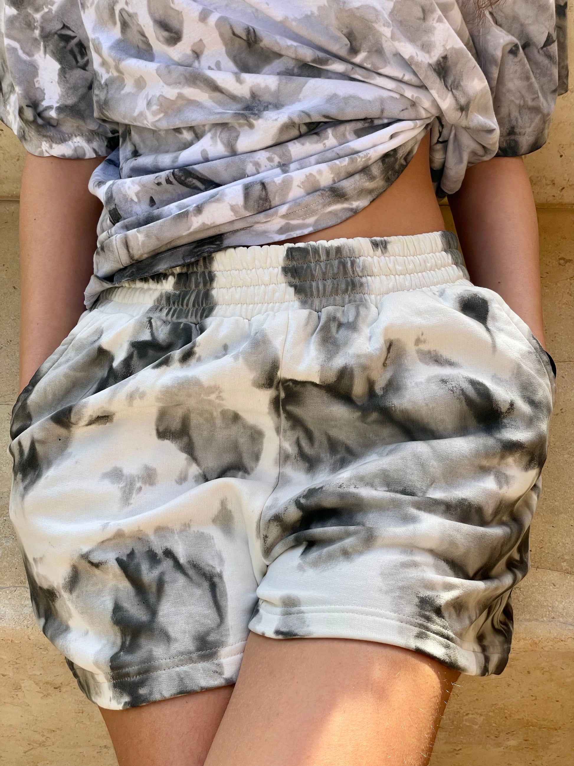 Sweat Short - Black/White