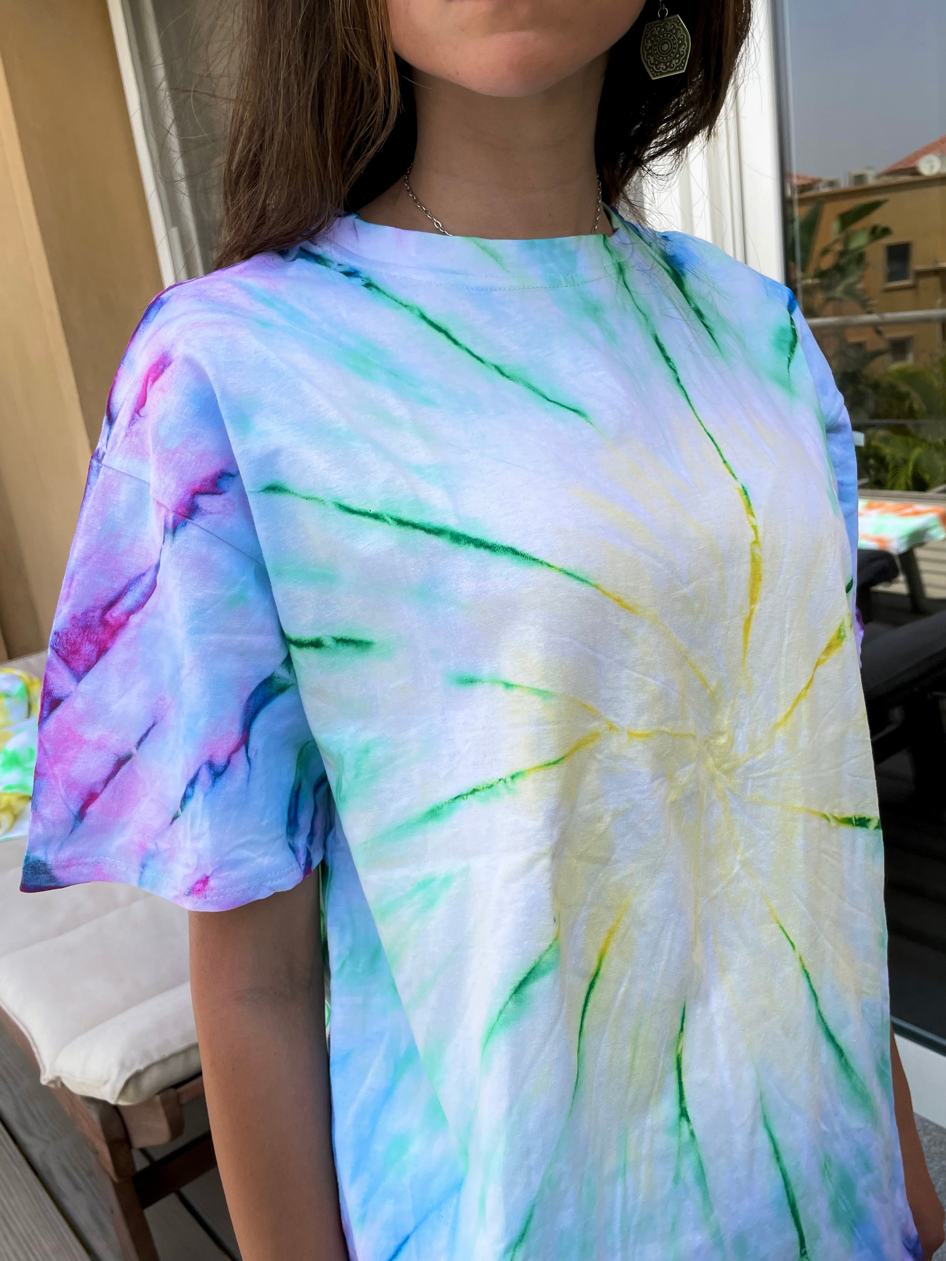 T-Shirt - Violet/Green/Yellow